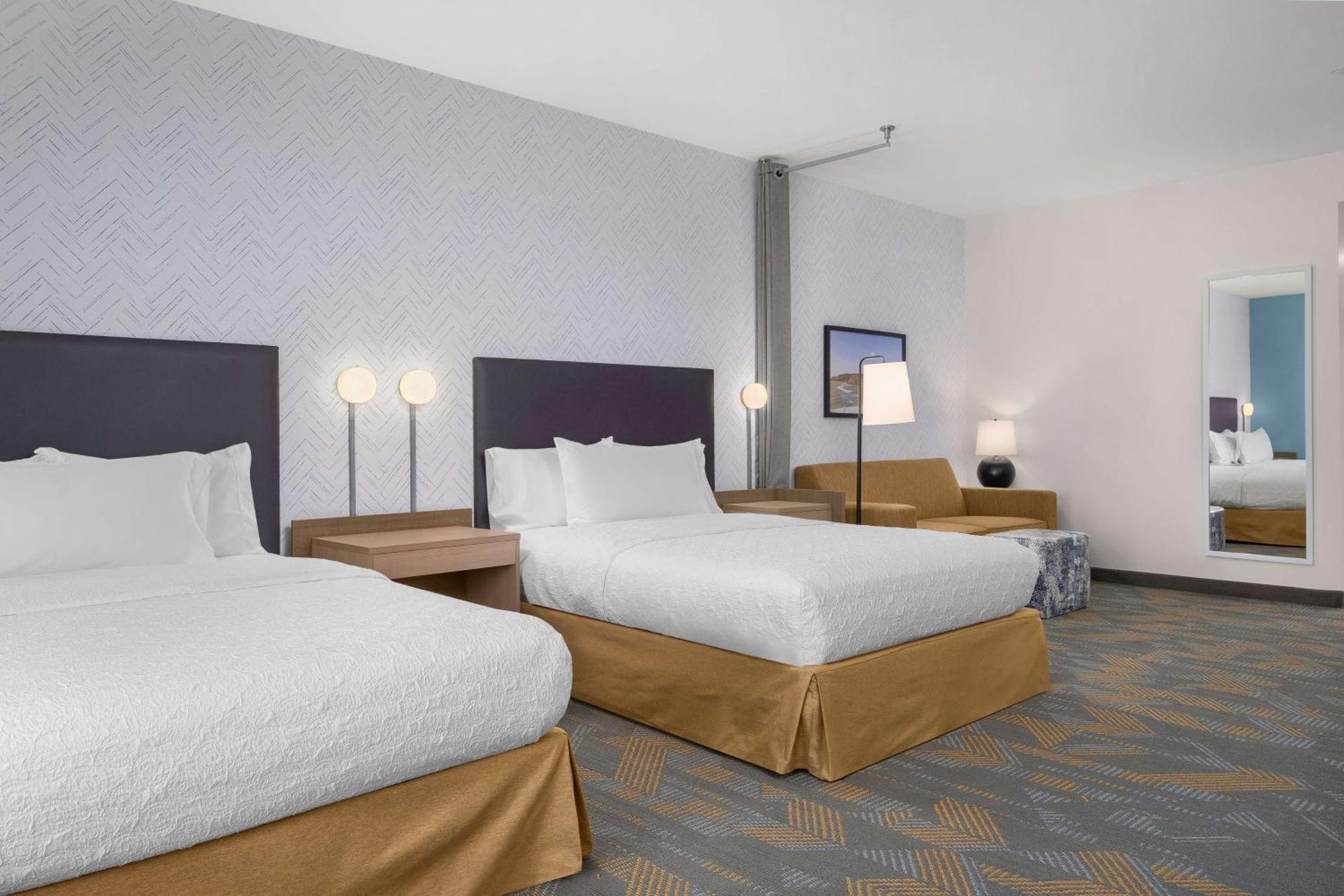 Home2 Suites By Hilton Eureka Exterior photo