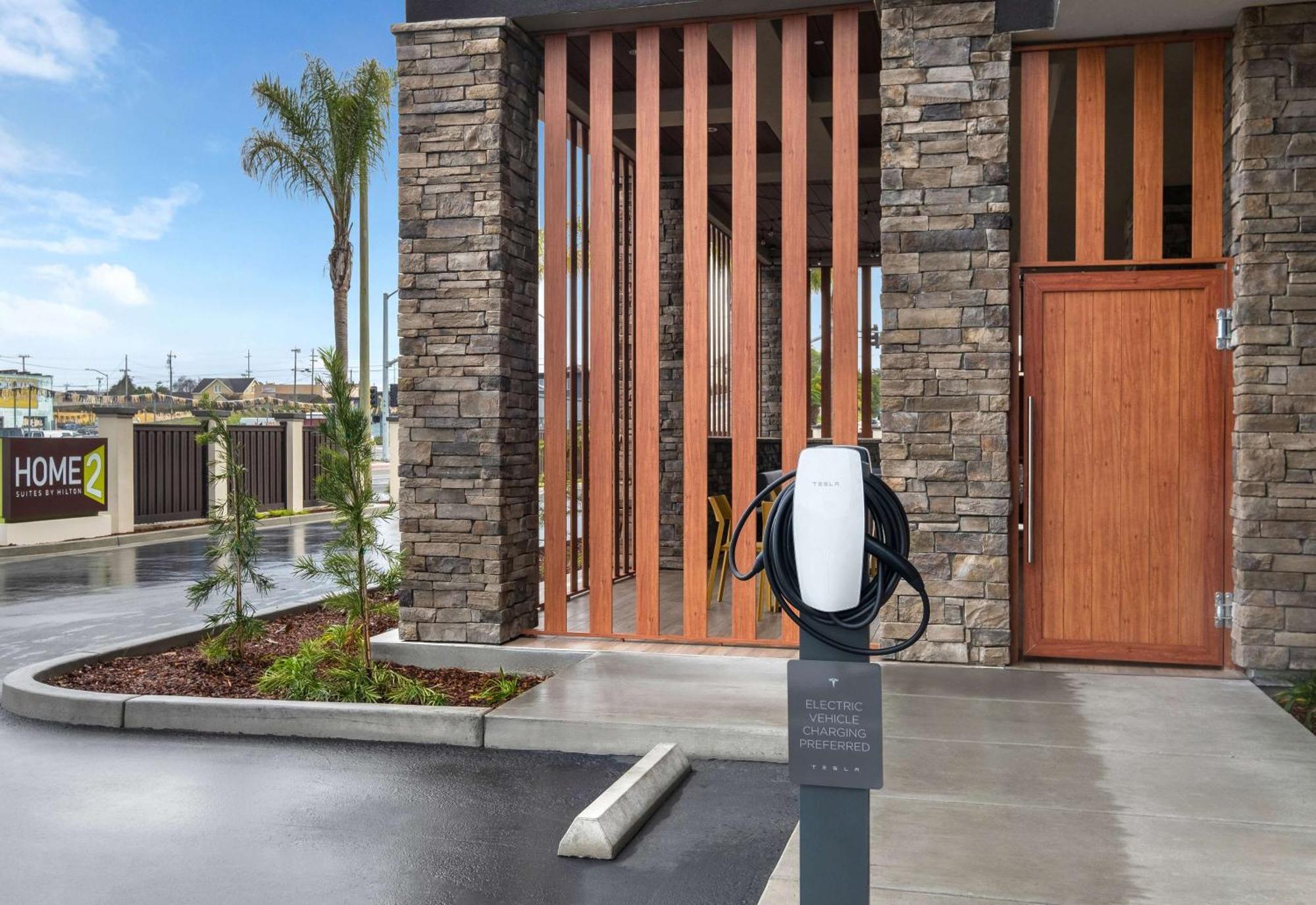 Home2 Suites By Hilton Eureka Exterior photo